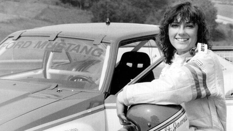Lyn St. James - Az első nő, aki IMSA GTO futamot nyert